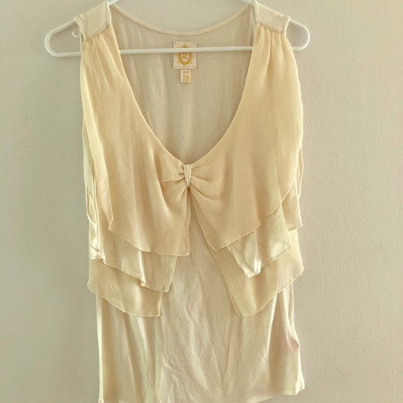 Beautiful chic top - Picture 1 of 2